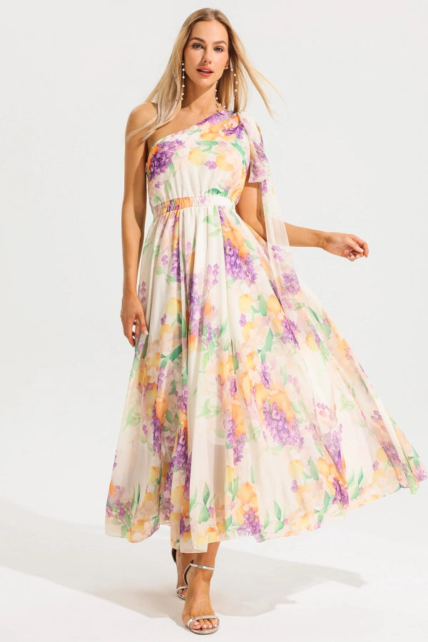 Gestreiftes Strickkleid mit Flügelärmeln