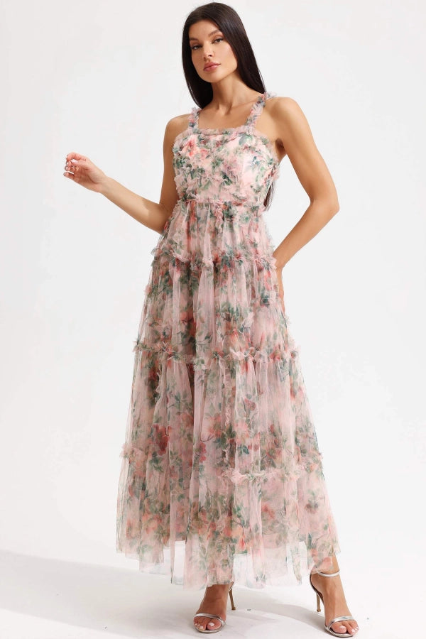 Gestreiftes Strickkleid mit Flügelärmeln