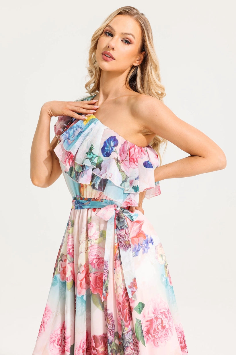 Gestreiftes Strickkleid mit Flügelärmeln 