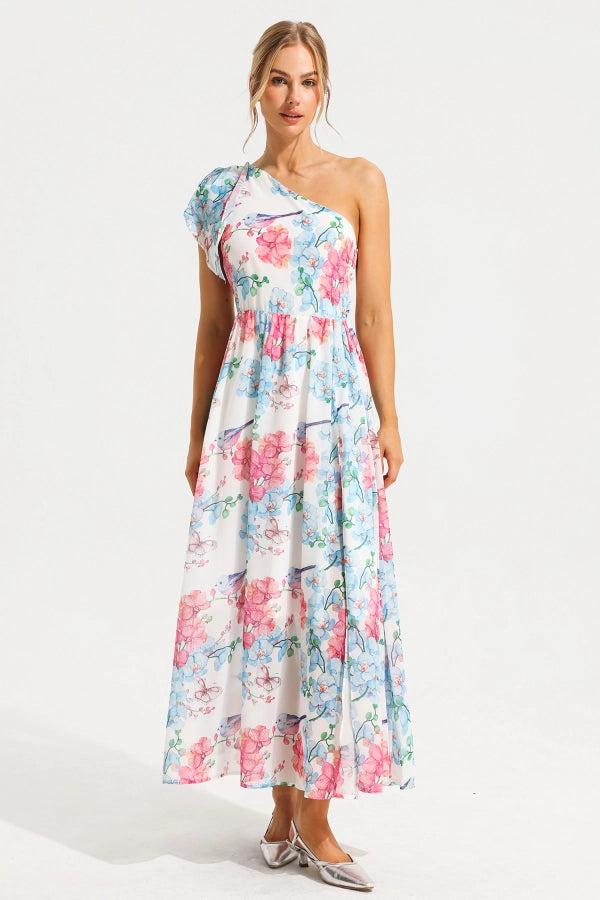 Gestreiftes Strickkleid mit Flügelärmeln 