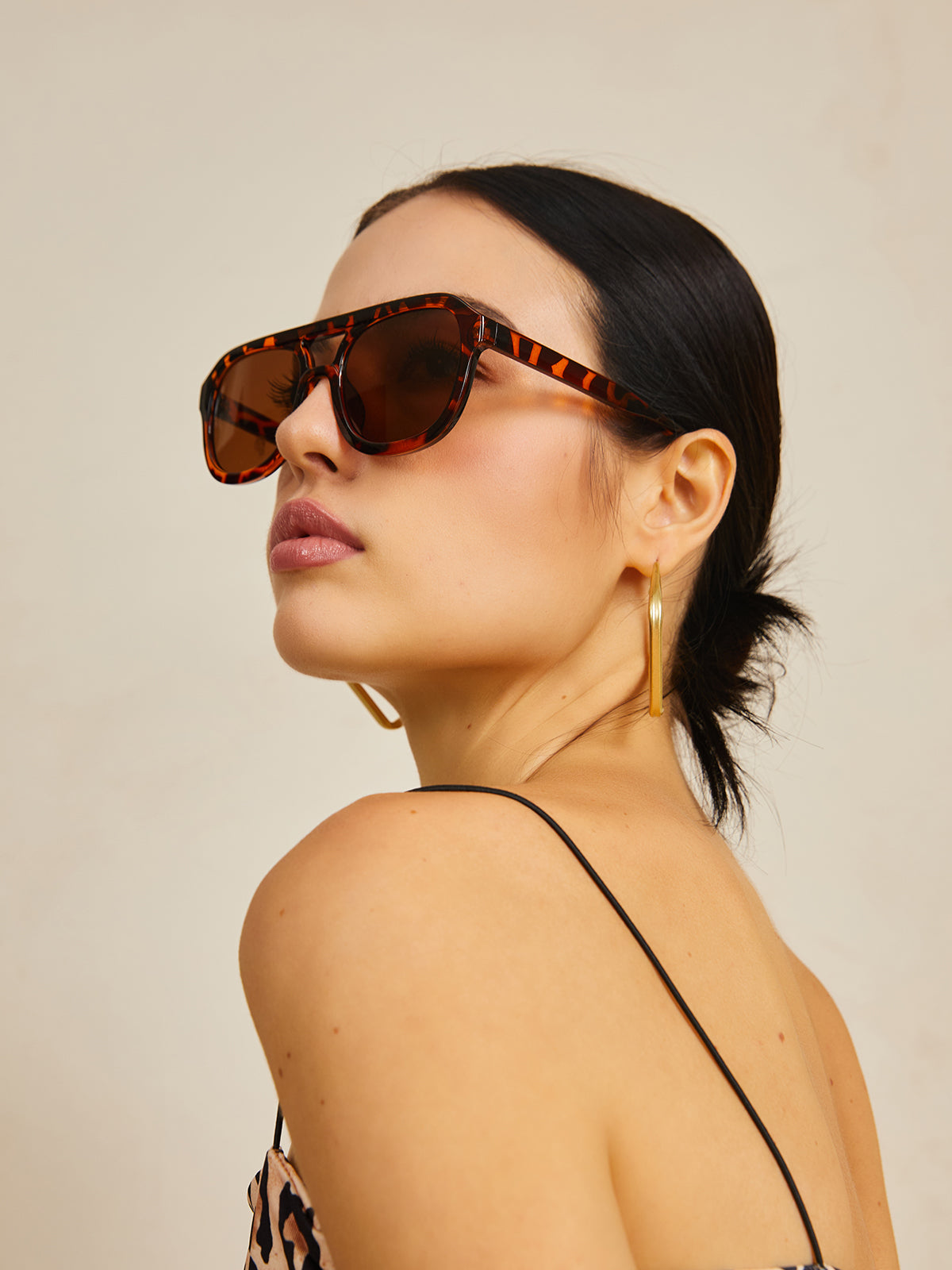 Oversized Leopard Frame Shades
